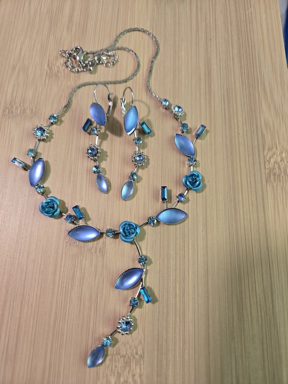 Teal Blue Floral Crystal Pendant Necklace and Earring Set